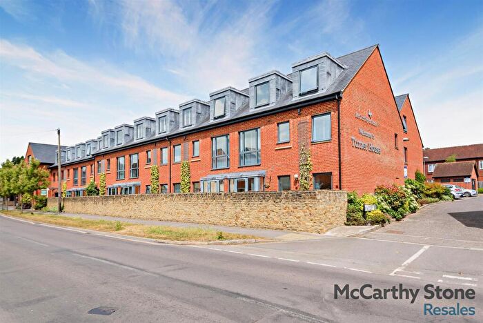1 Bedroom Apartment For Sale In Turner House, St. Margarets Way Midhurst, GU29