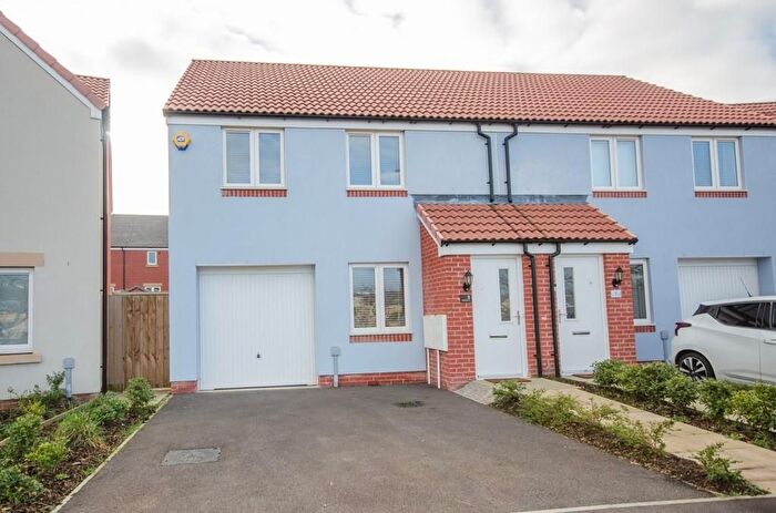 3 Bedroom Semi-Detached House For Sale In Campanula Gardens, Lyde Green, Bristol, BS16