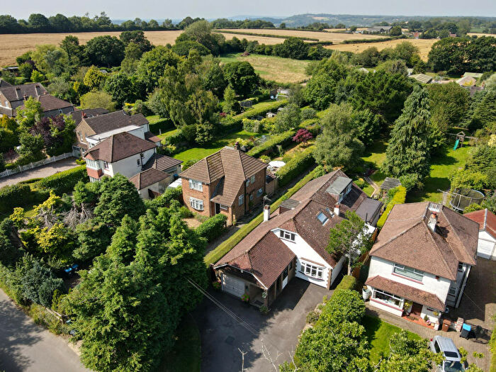 5 Bedroom Chalet For Sale In Hilltop Lane, Caterham, CR3
