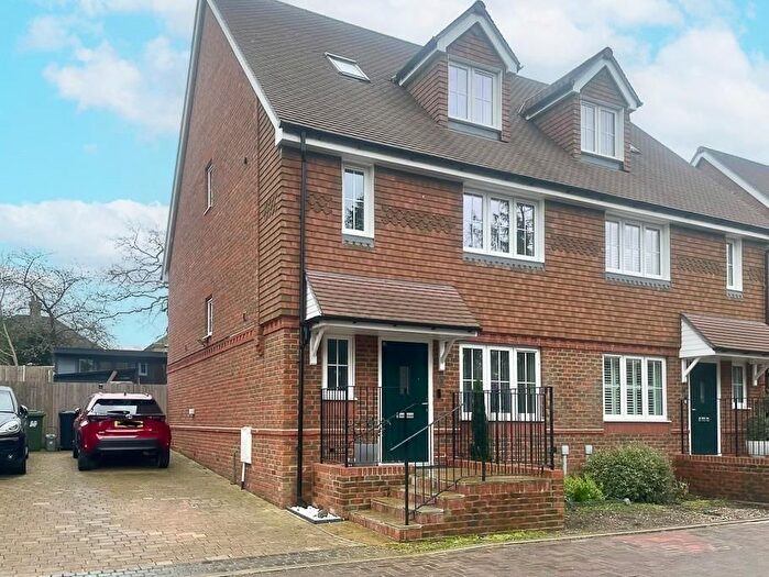 4 Bedroom Semi Detached House For Sale In Fenton Close, Potters Bar, EN6