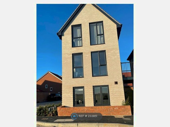 4 Bedroom Detached House To Rent In Coppice Drive, Ashford, TN23