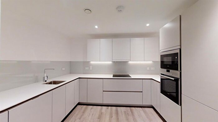 2 Bedroom Flat For Sale In Gaumont Place, Streatham Hill, London, SW2