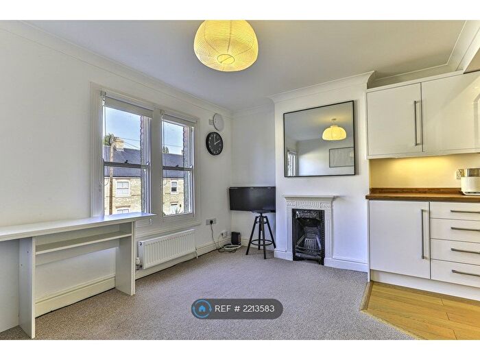 2 Bedroom Flat To Rent In Ditton Walk, Cambridge, CB5