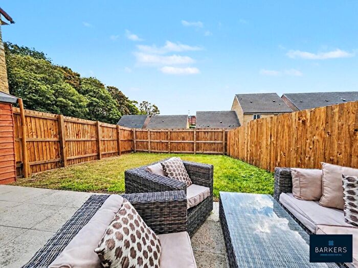 3 Bedroom Semi-Detached House For Sale In Hornbeam Court, Birkenshaw, BD11