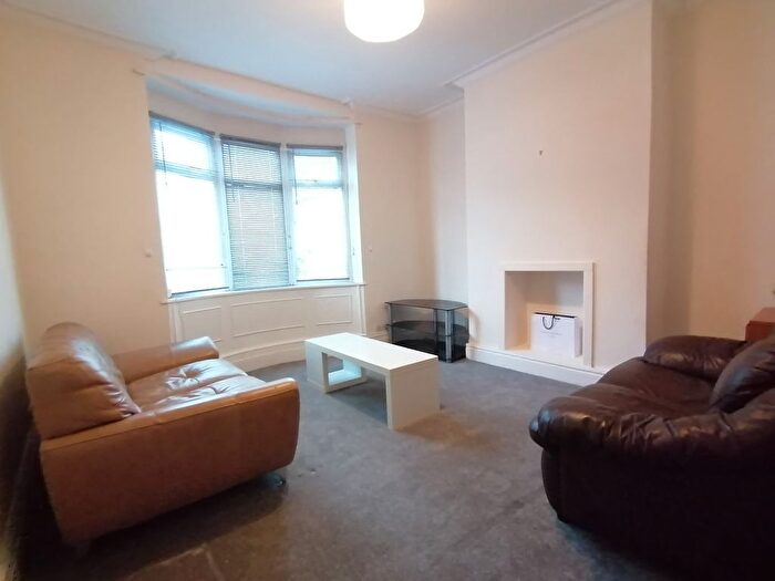 3 Bedroom Terraced House To Rent In Archer Road, Sheffield, S8