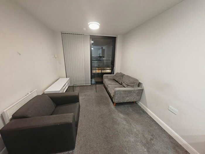 2 Bedroom Apartment To Rent In Skinner Lane, Leeds, West Yorkshire, LS7