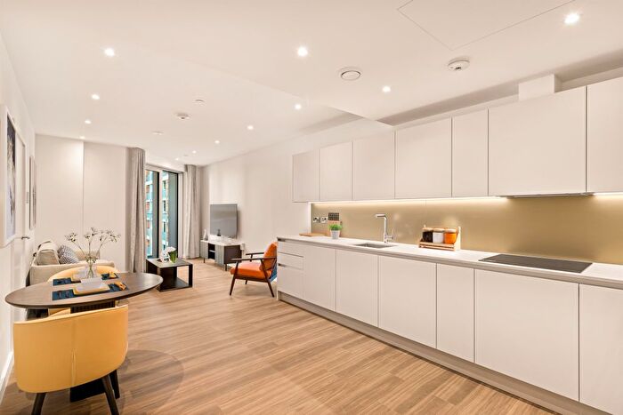 1 Bedroom Flat To Rent In Nine Elms Lane, London, SW11
