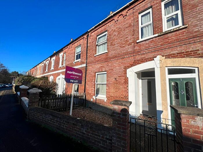 3 Bedroom Terraced House To Rent In Lower Road, Salisbury, SP2