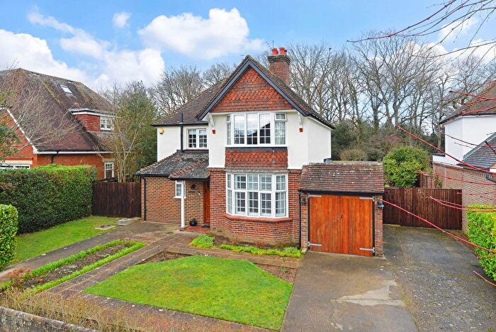 3 Bedroom Detached House For Sale In New Park Road, Cranleigh, GU6