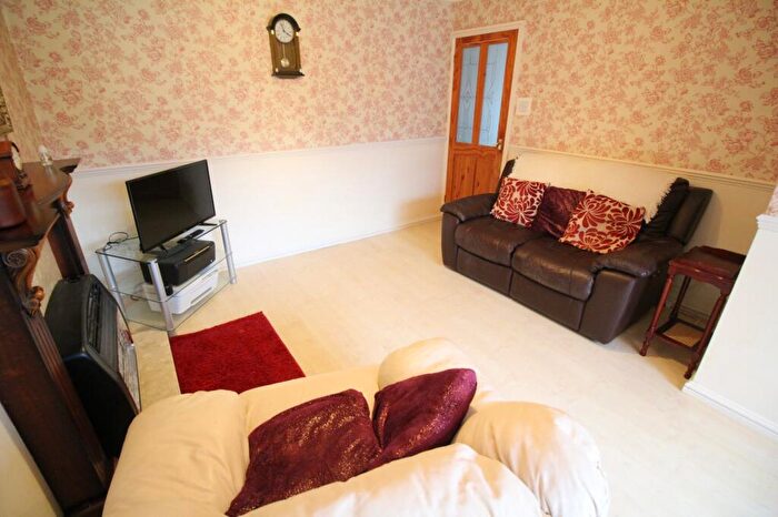 2 Bedroom Bungalow For Sale In Tresillian Road, Exhall, Coventry, Warwickshire, CV7