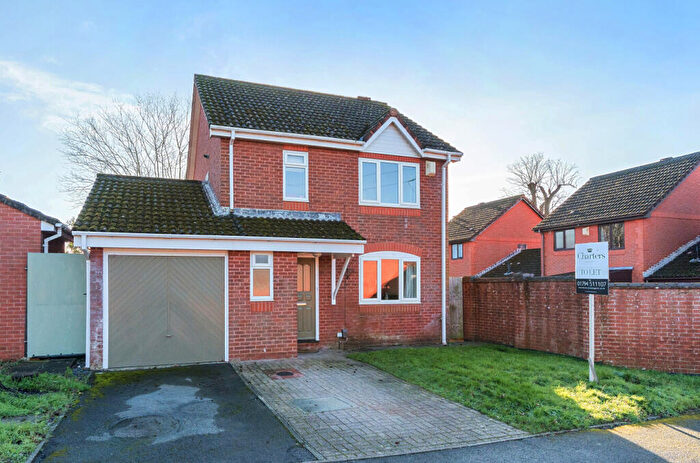 3 Bedroom Detached House To Rent In Nutfield Road, Rownhams, Southampton, Hampshire, SO16