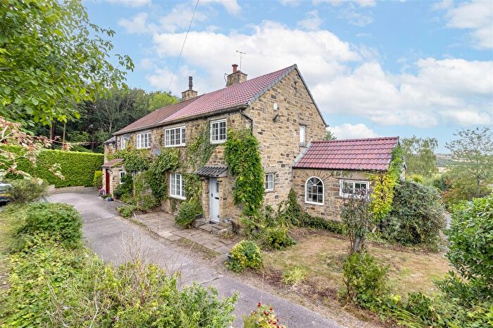 3 Bedroom Semi-detached House For Sale In Weardley Lane, Weardley, Leeds, LS17