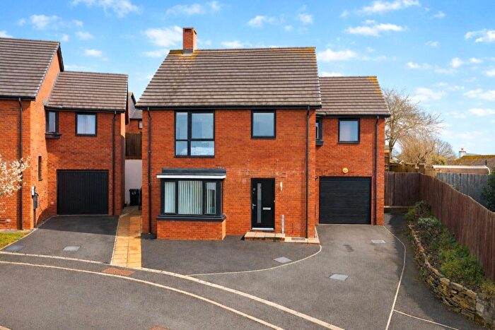 4 Bedroom Detached House For Sale In Oak Close, Bickington, Barnstaple, Devon, EX31