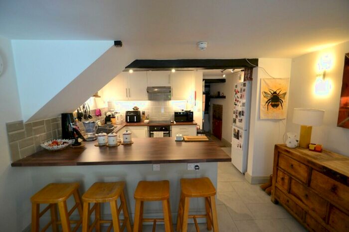 2 Bedroom Apartment To Rent In Mill Lane, RH20