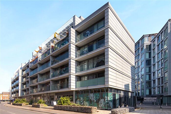 2 Bedroom Flat To Rent In Norfolk House, Brookmill Road, Deptford, London, SE8