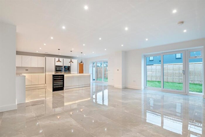 5 Bedroom Detached House For Sale In Huntley, GL19