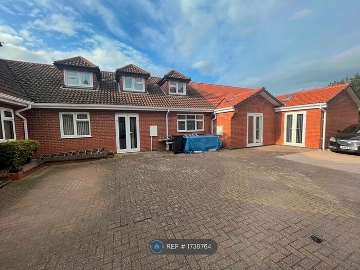 2 Bedroom Bungalow To Rent In Newtown Road, Bedworth, CV12