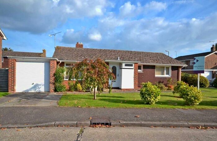 2 Bedroom Detached Bungalow To Rent In Gilpin Close, Fishbourne, PO19