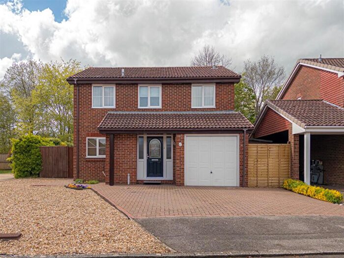 4 Bedroom Detached House For Sale In Beech Avenue, Melksham, SN12