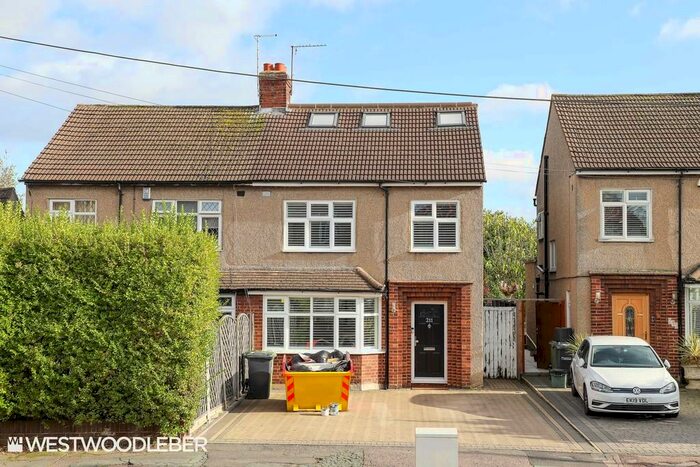 4 Bedroom Semi-Detached House To Rent In High Road, Broxbourne, EN10