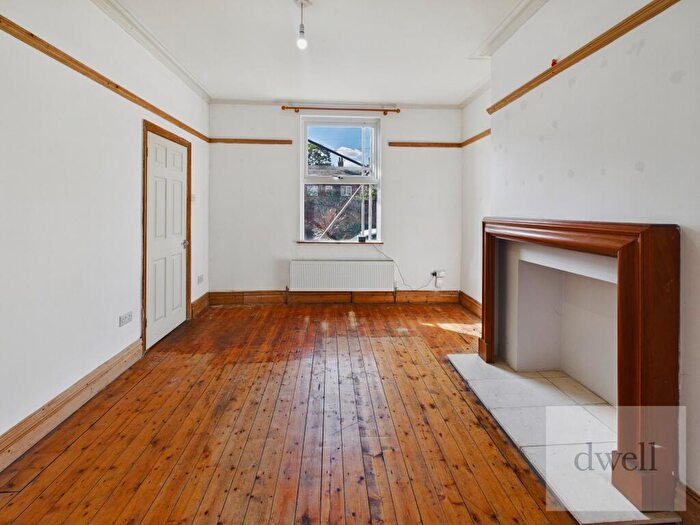 3 Bedroom Terraced House For Sale In Conference Place, Armley, LS12