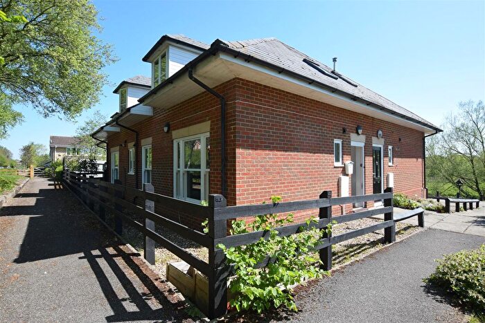 2 Bedroom Flat For Sale In Byewaters, Croxley Green, WD18