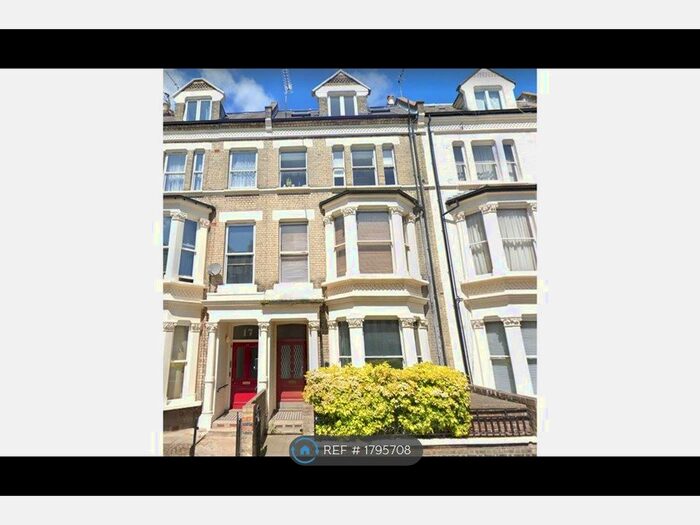 2 Bedroom Flat To Rent In West Kensington, London Sn, W14