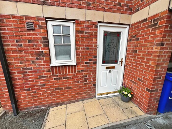 2 Bedroom Flat For Sale In Caroline Court, Burton-on-Trent, DE14