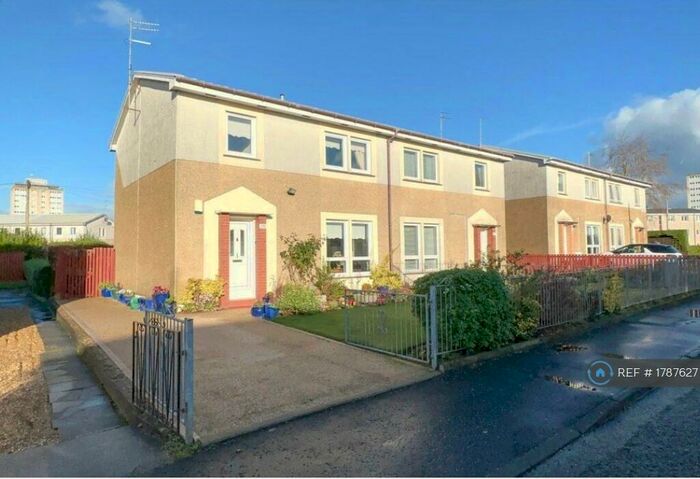 3 Bedroom Semi-Detached House To Rent In Robert Burns Avenue, Glasgow, G81