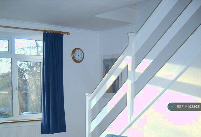 2 Bedroom Maisonette To Rent In Burnt Ash Road, London, SE12