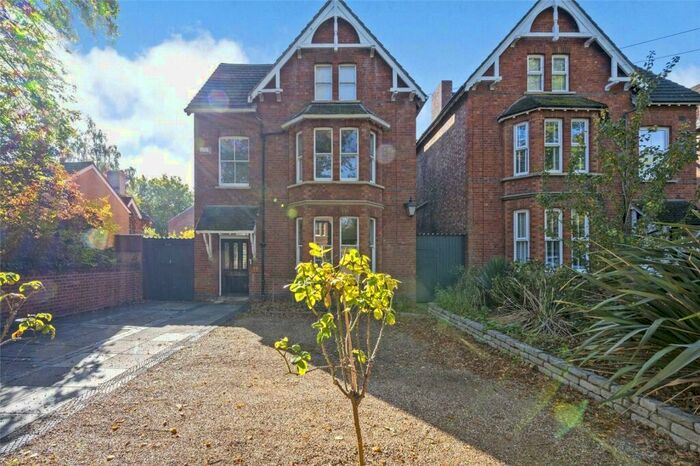 1 Bedroom Apartment To Rent In Lansdown Road, MK40