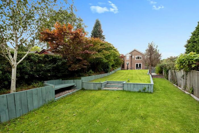 4 Bedroom Detached House For Sale In Vicarage Road, Burwash Common, Etchingham, East Sussex, TN19
