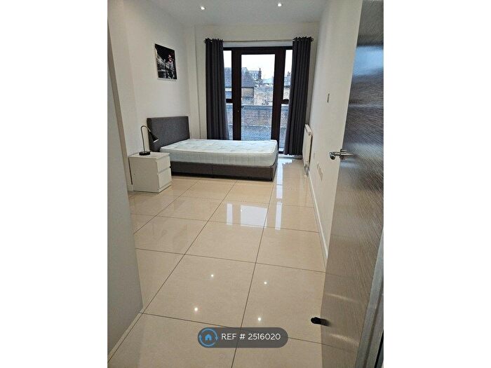 2 Bedroom Flat To Rent In Old Street, London, EC1V