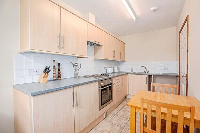 2 Bedroom Flat For Sale In Clos Y Fferm, Aberporth, Cardigan, Ceredigion, SA43