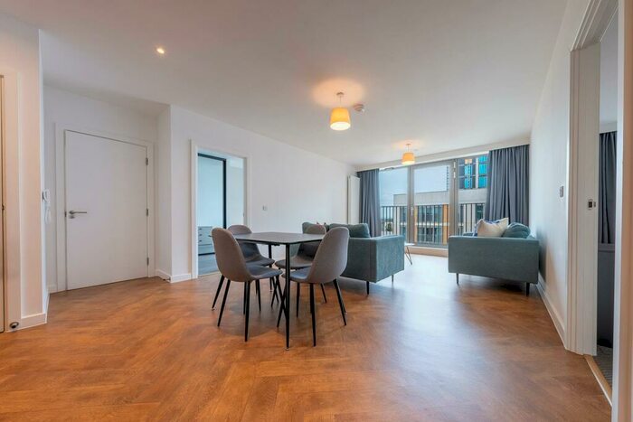 2 Bedroom Apartment To Rent In Broadside, Oldham Road, M4