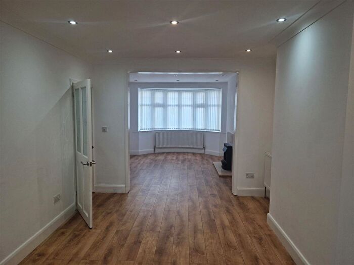 4 Bedroom Property To Rent In Station Approach, Oldfield Lane North, Greenford, UB6