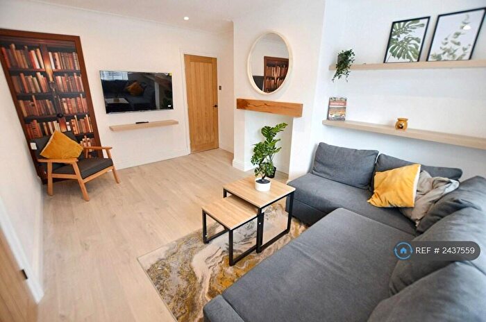 4 Bedroom Terraced House To Rent In Bentley Lane, Leeds, LS6