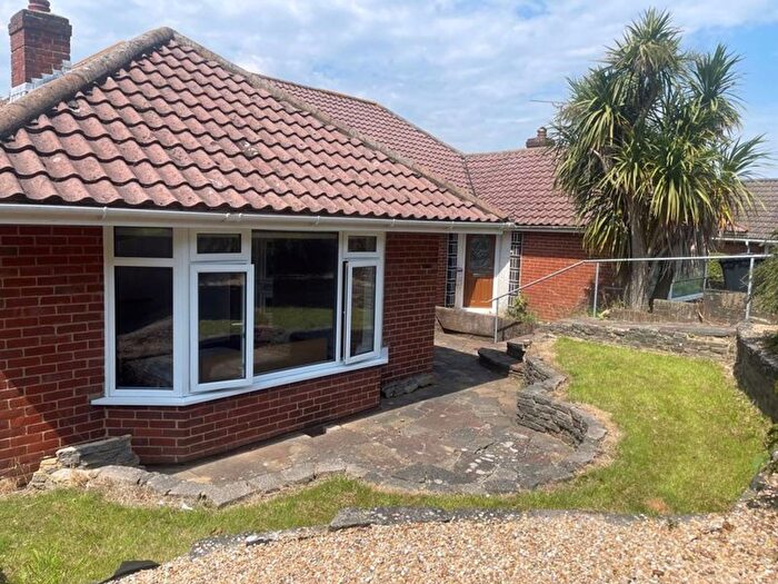 4 Bedroom Semi-Detached Bungalow To Rent In Wheatfield Way, Brighton, BN2