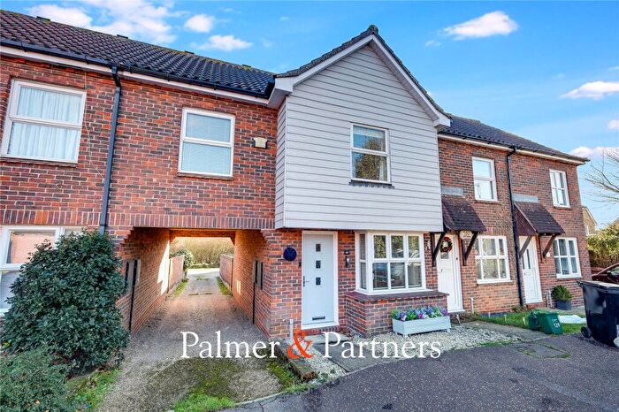 3 Bedroom Terraced House For Sale In Gandalfs Ride, South Woodham Ferrers, Chelmsford, Essex, CM3
