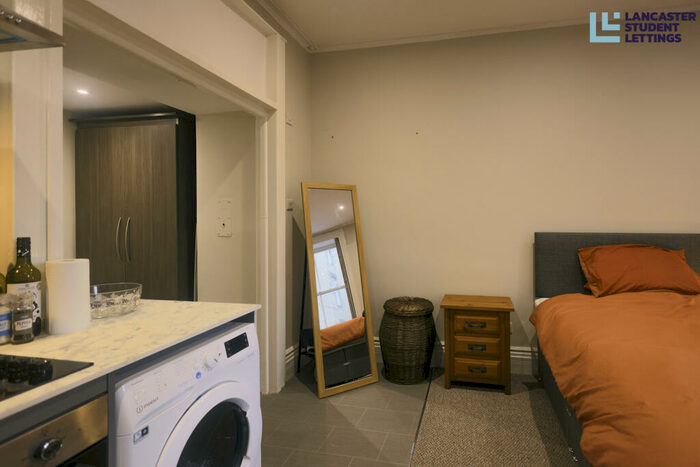 1 Bedroom House To Rent In Queen Street, Lancaster, LA1