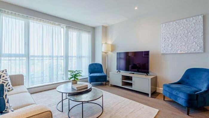 2 Bedroom Apartment To Rent In Westferry Circus, London, E14