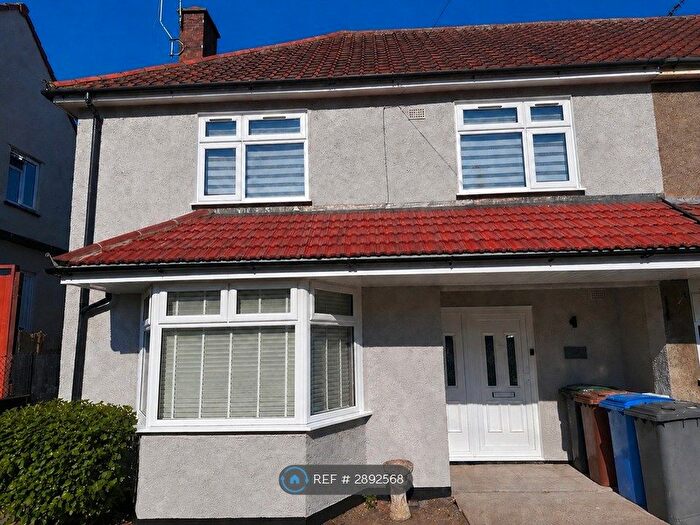 3 Bedroom Semi Detached House To Rent In Norwich Road, Ipswich, IP1