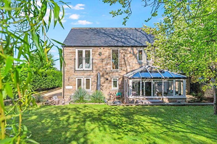 5 Bedroom Detached House For Sale In Mawcroft Grange Drive, Rawdon, LS19