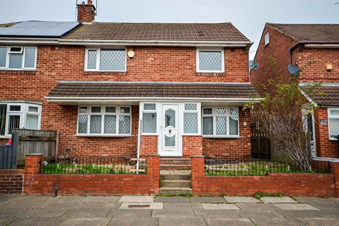 3 Bedroom Semi Detached House For Sale In Galashiels Road, Grindon, SR4