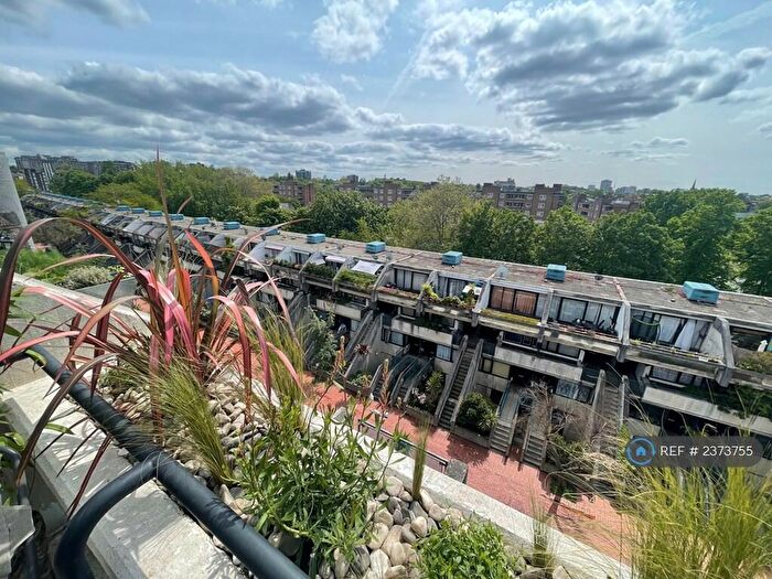 2 Bedroom Penthouse To Rent In Rowley Way, London, NW8