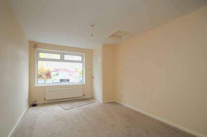 2 Bedroom Apartment To Rent In Park Road, Stretford, Manchester, M32