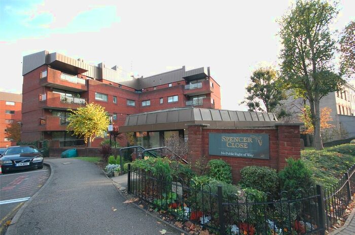 3 Bedroom Apartment To Rent In Spencer Close, Finchley, N3