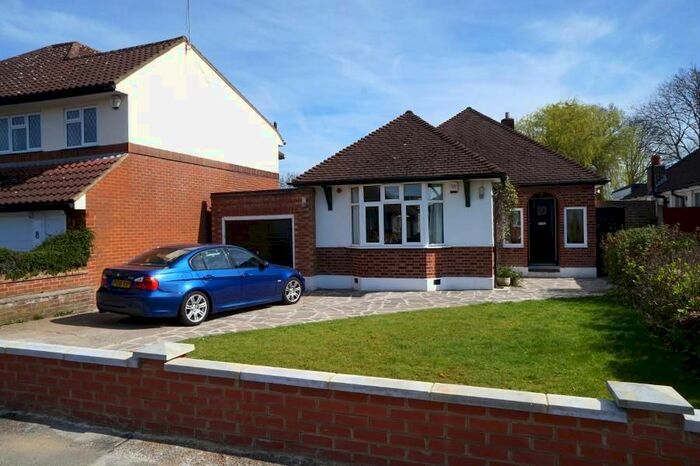 2 Bedroom Detached House To Rent In Francis Road, Pinner, HA5