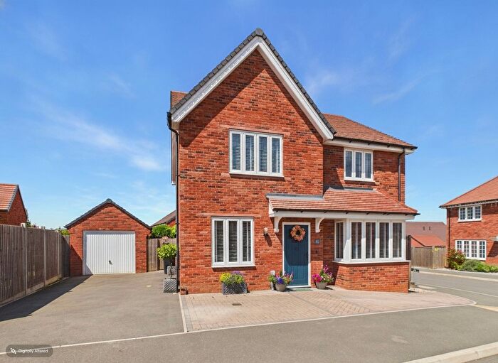 4 Bedroom Detached House For Sale In Stone Brigg Way, Boughton, NN2
