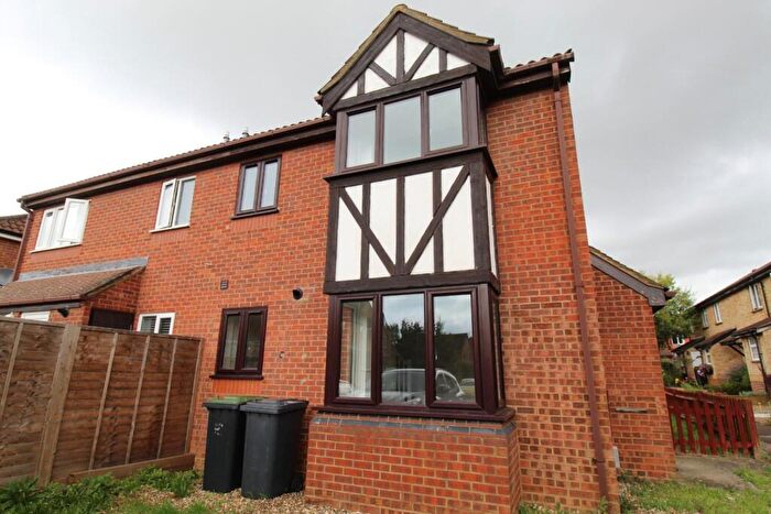 1 Bedroom House To Rent In Bunyan Road, Biggleswade, SG18